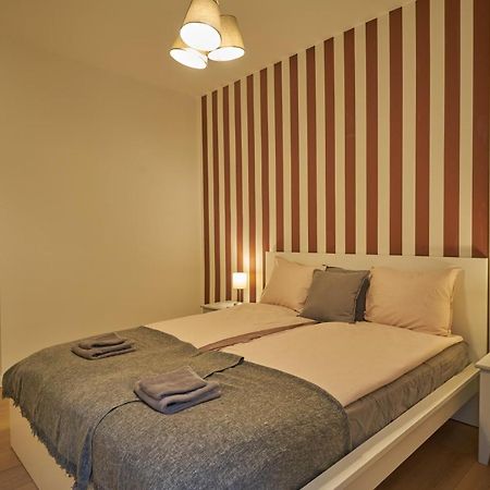 Appartamento Perfect 10 Belgrado Esterno foto